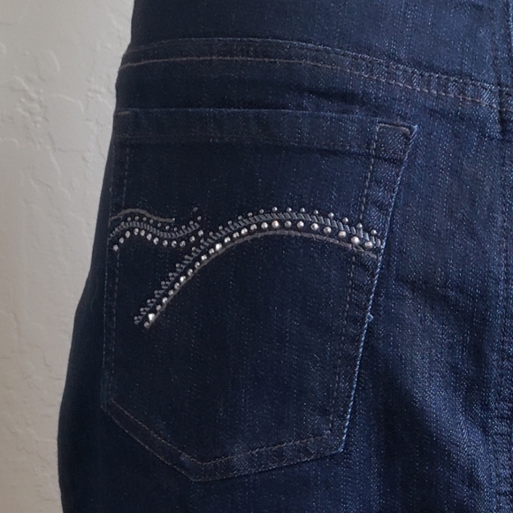 Gloria Vanderbilt Jean Skirt Size 10 | Color: Blue | - Picture 6 of 7